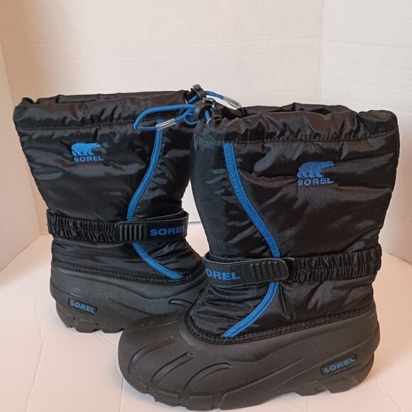 Sorel Youth Flurry Cold Weather/Snow Boots Black/Blue Trim Bungee Closure Kids 5 - Picture 1 of 7